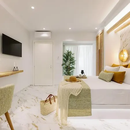 Venus Suite With Hot Tub Agios Prokopios  Exterior photo