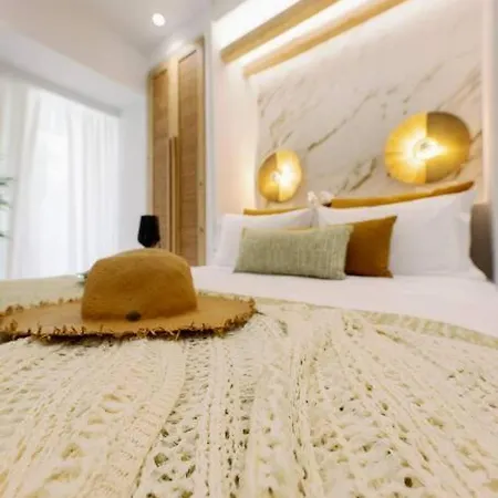 Venus Suite With Hot Tub Agios Prokopios  Exterior photo